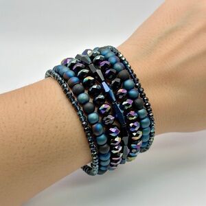 Black memory wire bracelet, beaded wire bracelet, mermaid bracelet, iridescent